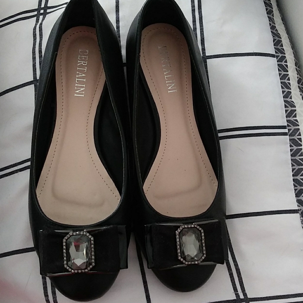 Bertalini leather flats with smoke diamond ornamen